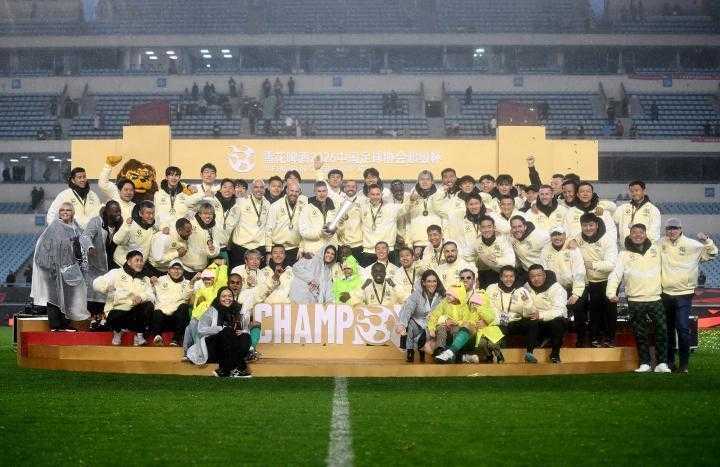 马永明:这是属于全队的冠军,属于这个集体的所有人 新闻 马永明:这是属于全队的冠军,属于这个集体的所有人 新闻