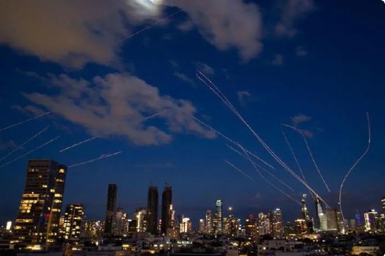 冲突升级波及平民;体育馆悲剧震惊世界,哈梅内伊家族遭受重创。 新闻 冲突升级波及平民;体育馆悲剧震惊世界,哈梅内伊家族遭受重创。 新闻 冲突升级波及平民;体育馆悲剧震惊世界,哈梅内伊家族遭受重创。 新闻