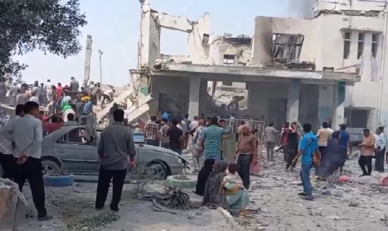 冲突升级波及平民;体育馆悲剧震惊世界,哈梅内伊家族遭受重创。 新闻 冲突升级波及平民;体育馆悲剧震惊世界,哈梅内伊家族遭受重创。 新闻 冲突升级波及平民;体育馆悲剧震惊世界,哈梅内伊家族遭受重创。 新闻