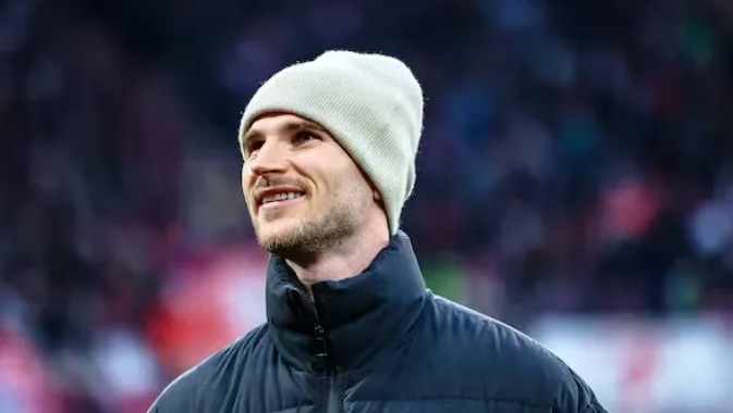 金色轰炸机闪耀美职联;维尔纳替补登场即送助攻,圣何塞地震收获开门红。 体育新闻 金色轰炸机闪耀美职联;维尔纳替补登场即送助攻,圣何塞地震收获开门红。 体育新闻