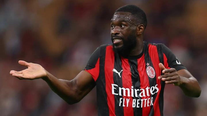  托莫里重返三狮军团，阔别近两年半后迎来新篇章。 体育新闻 托莫里重返三狮军团，阔别近两年半后迎来新篇章。 体育新闻