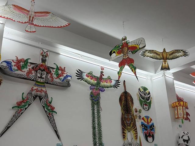  竹骨纸鸢的现代困境：当非遗技艺遭遇市场寒流 文化旅游